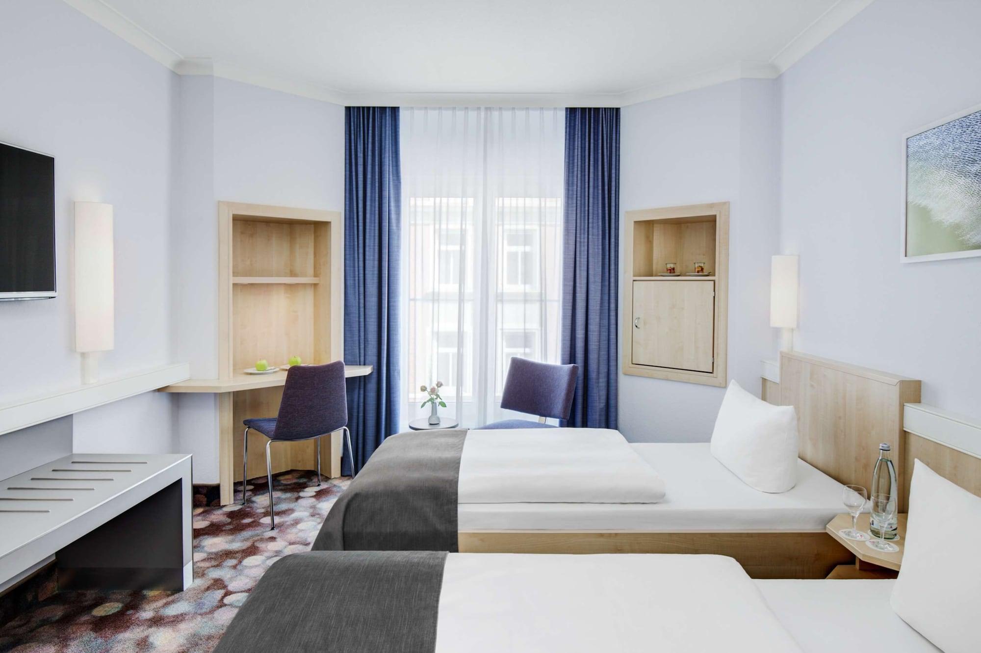 Intercityhotel Rostock Extérieur photo