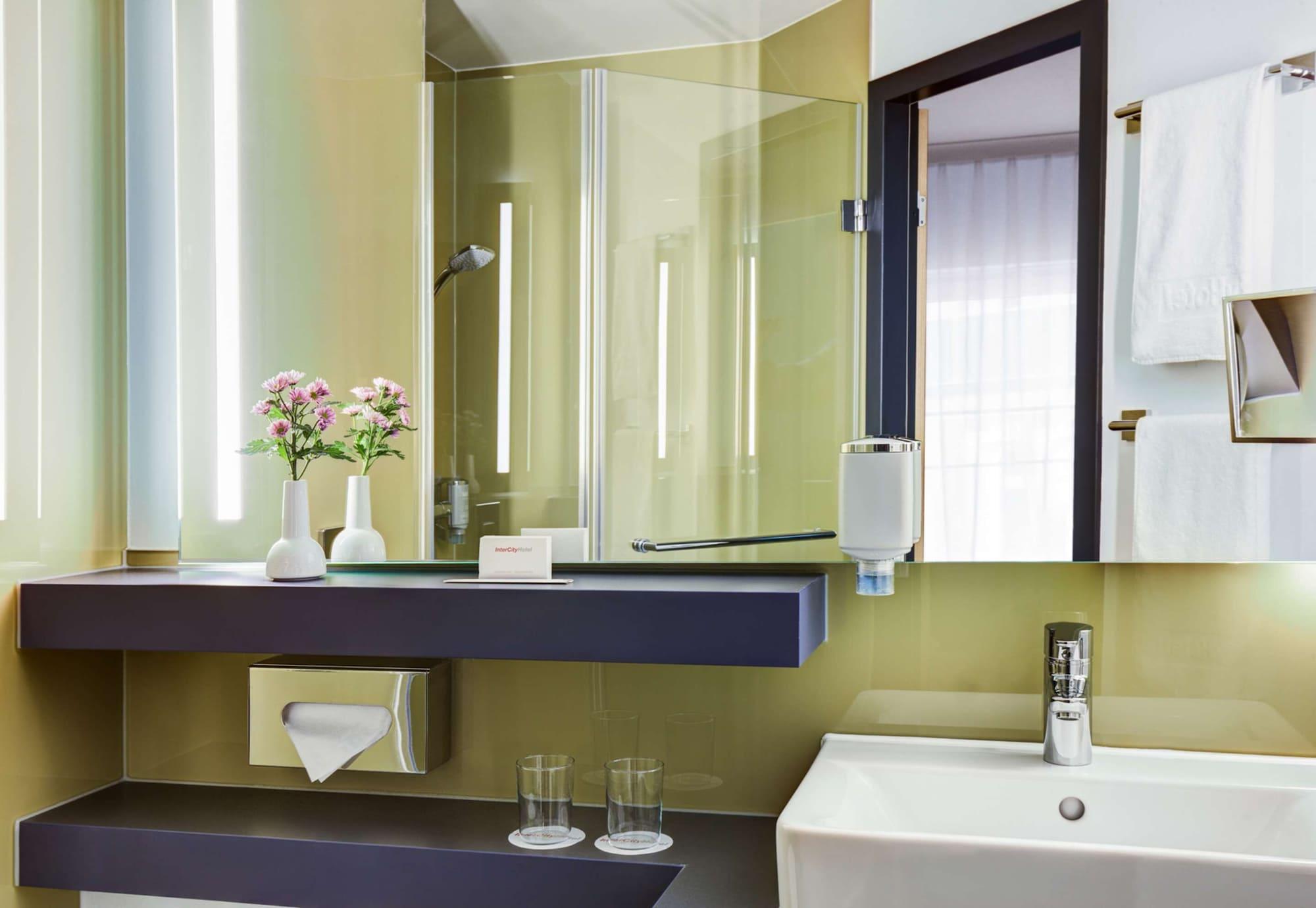 Intercityhotel Rostock Extérieur photo