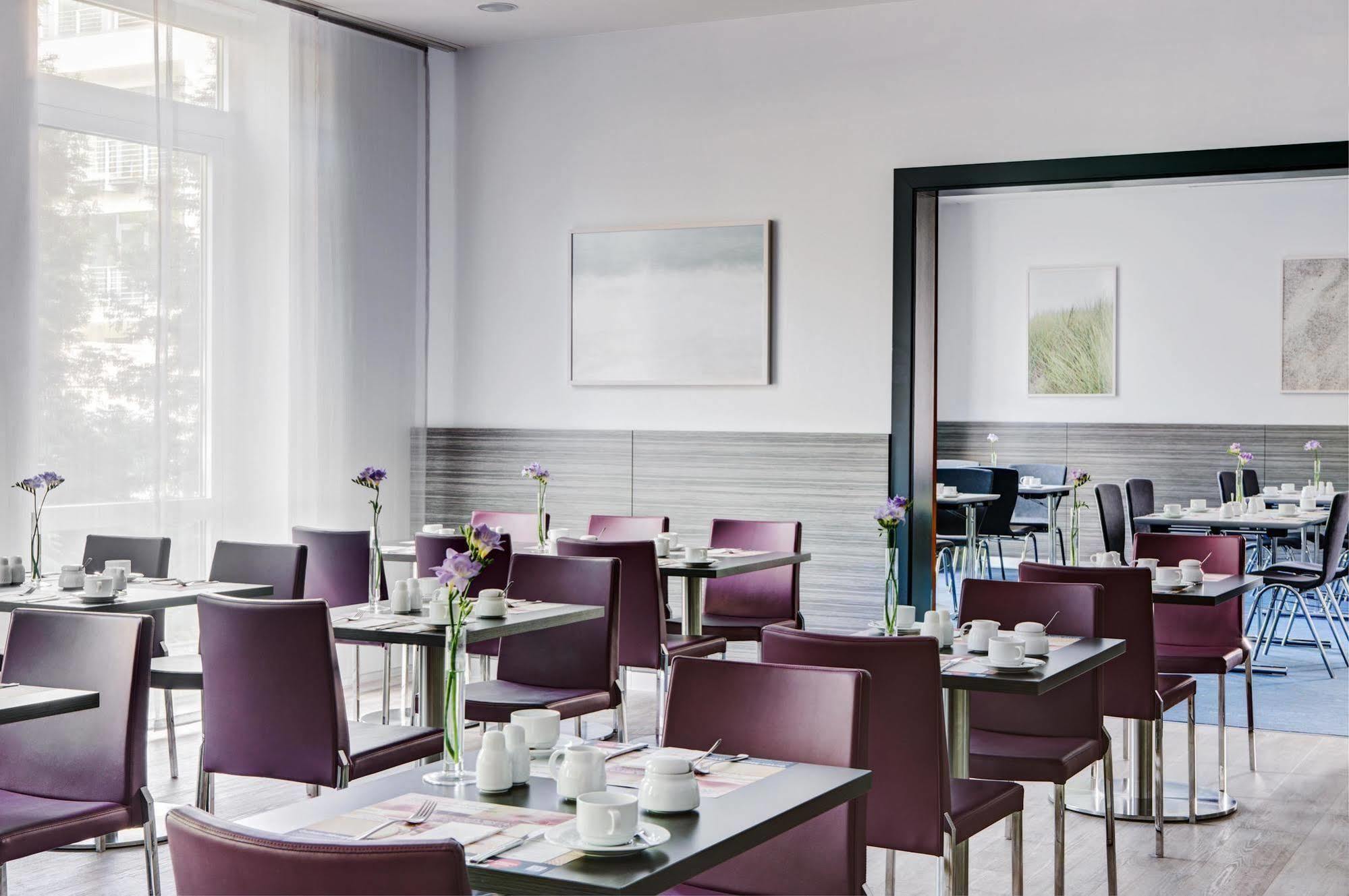 Intercityhotel Rostock Extérieur photo