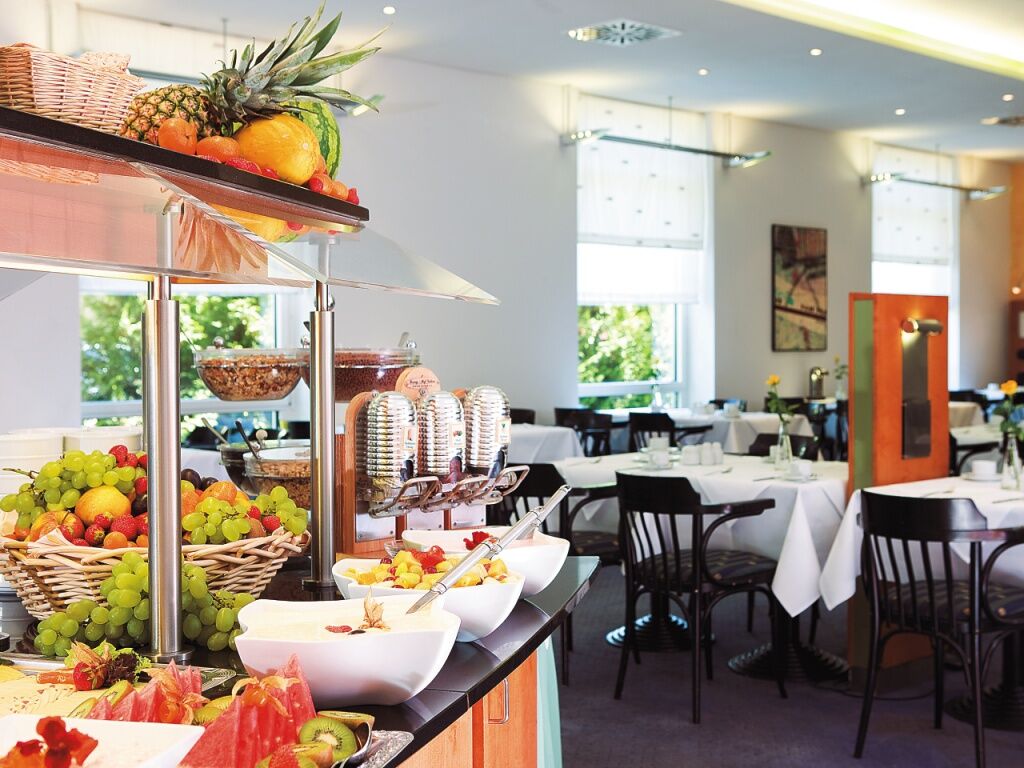 Intercityhotel Rostock Extérieur photo