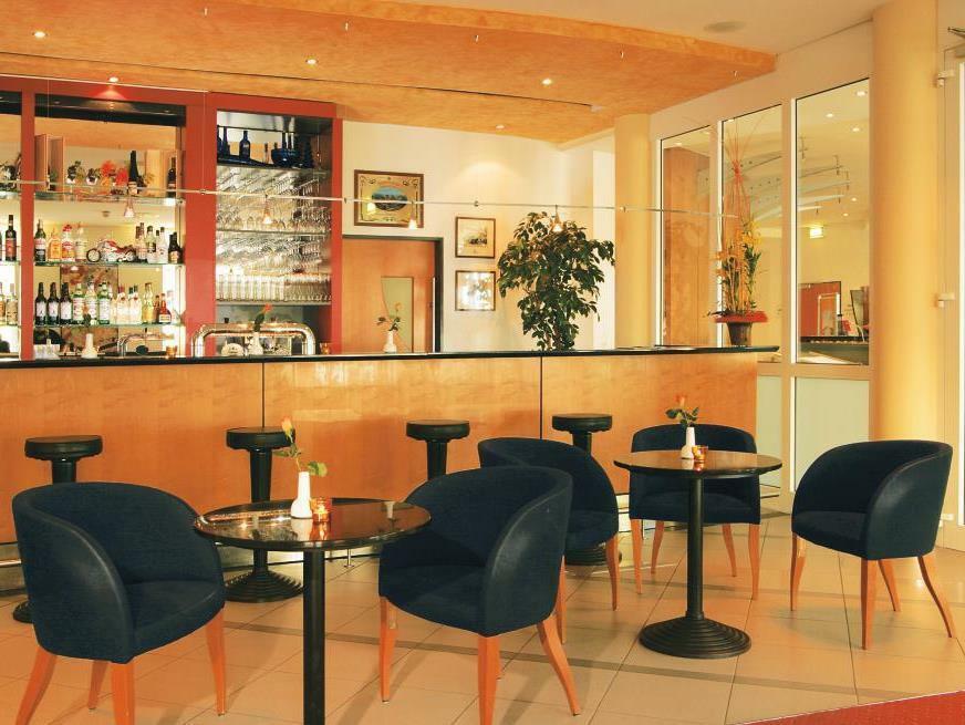 Intercityhotel Rostock Extérieur photo