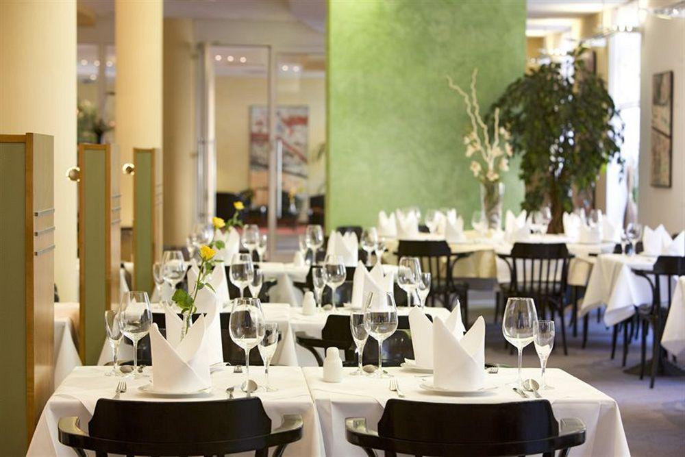 Intercityhotel Rostock Extérieur photo